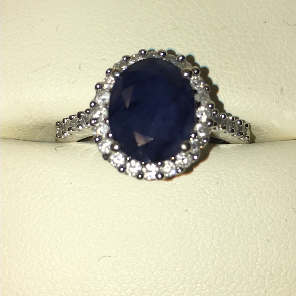 Diamond and Blue Sapphire 14k Gold engagement Ring - Picture 2 of 7